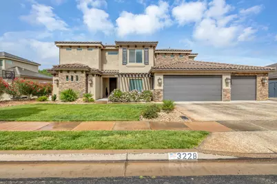 3228 S Bloomfield Dr, Washington, UT 84780 - Photo 2