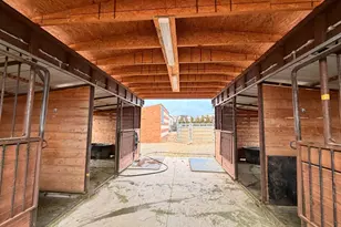 1318 E Abigail Ln, Eagle Mountain, UT 84005 - Photo 46