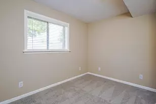 348 W 2400 S, Clearfield, UT 84015 - Photo 16