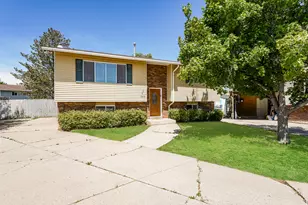 348 W 2400 S, Clearfield, UT 84015 - Photo 2
