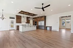 442 W Randys Ct S, Farmington, UT 84025 - Photo 12