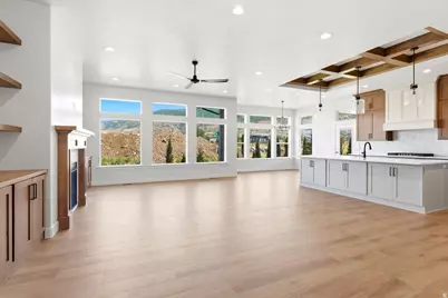 442 W Randys Ct S, Farmington, UT 84025 - Photo 10