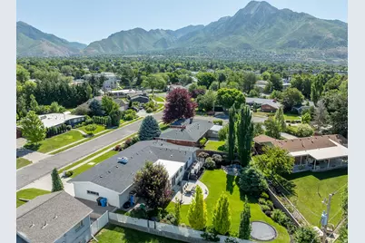 2100 E Kayland Way S, Holladay, UT 84117 - Photo 38