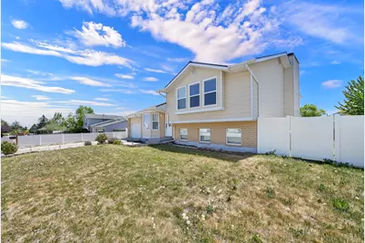 5123 W Gaskill Way, West Jordan, UT 84081 - Photo 2