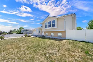 5123 W Gaskill Way, West Jordan, UT 84081 - Photo 2