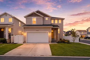 4722 E Lk Cor Dr, Eagle Mountain, UT 84005 - Photo 2