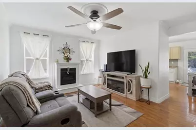 1521 Candellaria Dr, Tooele, UT 84074 - Photo 2