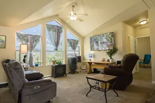 523 N 200 E, Loa, UT 84747 - Photo 4