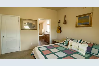 523 N 200 E #13, Loa, UT 84747 - Photo 6
