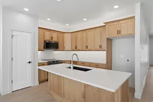 6309 W Cape Ridge Ln, West Valley, UT 84128 - Photo 8