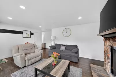 4325 S Wildrose Dr W, West Valley, UT 84120 - Photo 4