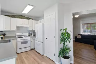 5069 S 3925 W, Roy, UT 84067 - Photo 8
