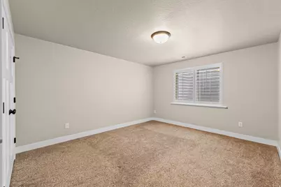 378 N Thurston Ln, Layton, UT 84040 - Photo 42
