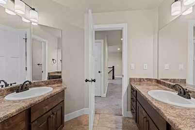 378 N Thurston Ln, Layton, UT 84040 - Photo 50