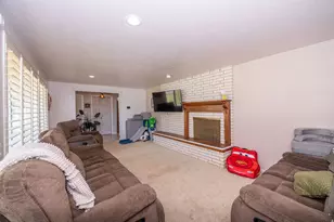 687 E 3125 N, North Ogden, UT 84414 - Photo 6
