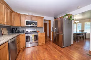 687 E 3125 N, North Ogden, UT 84414 - Photo 10