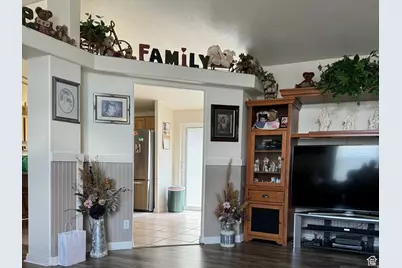 810 N 2300 W, Tremonton, UT 84337 - Photo 4