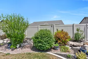 1368 W 2350 S, Woods Cross, UT 84087 - Photo 30