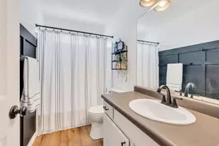 1368 W 2350 S, Woods Cross, UT 84087 - Photo 14