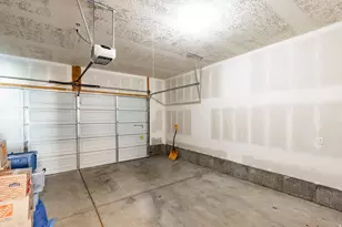 808 E Newfield Dr, Sandy, UT 84094 - Photo 24