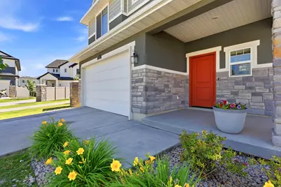 196 S Copper Canyon Ln, Saratoga Springs, UT 84045 - Photo 4