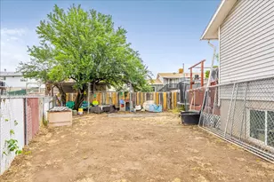 5378 W Silvertip Dr, West Valley, UT 84118 - Photo 36