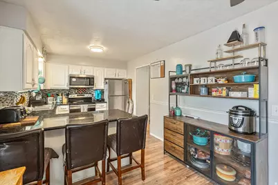 5378 W Silvertip Dr, West Valley, UT 84118 - Photo 16