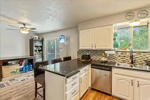 5378 W Silvertip Dr, West Valley, UT 84118 - Photo 20