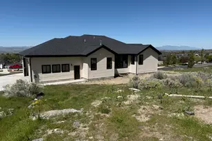 1664 Aspen Dr, Logan, UT 84341 - Photo 2
