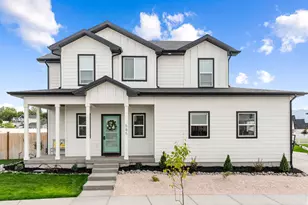 585 W 20 N, Hyrum, UT 84319 - Photo 1