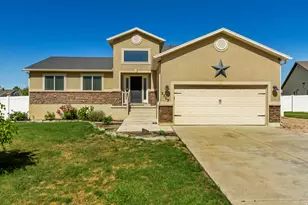 2303 N 300 W, Harrisville, UT 84414 - Photo 2