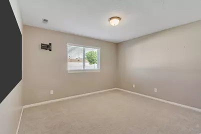 2303 N 300 W, Harrisville, UT 84414 - Photo 20