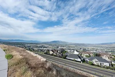 4434 N La Ringhierra Dr E, Lehi, UT 84048 - Photo 98