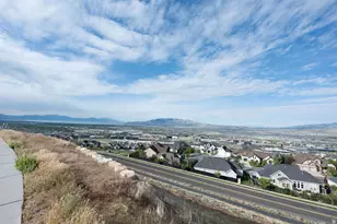 4434 N La Ringhierra Dr E, Lehi, UT 84048 - Photo 98