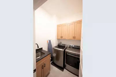 4434 N La Ringhierra Dr E, Lehi, UT 84048 - Photo 92
