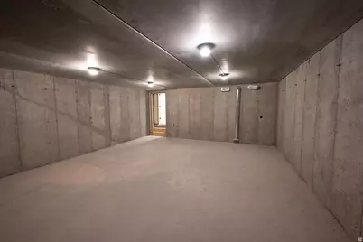 4434 N La Ringhierra Dr E, Lehi, UT 84048 - Photo 88