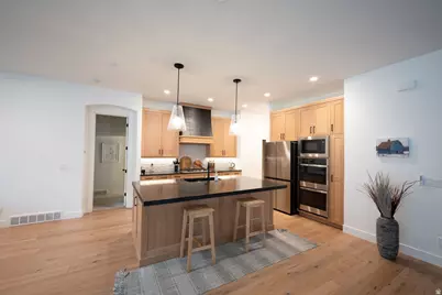 4434 N La Ringhierra Dr E, Lehi, UT 84048 - Photo 44