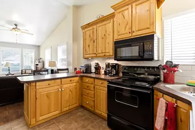 863 Taylor Ave, Ogden, UT 84404 - Photo 10