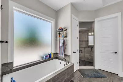 2443 E 2450 S, Saint George, UT 84790 - Photo 12
