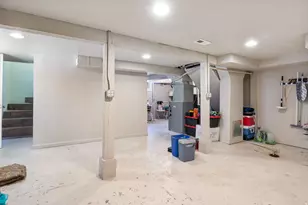 941 S 1100 E, Salt Lake City, UT 84105 - Photo 28