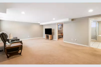 941 S 1100 E, Salt Lake City, UT 84105 - Photo 24