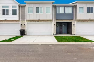 537 N Blue St, Garden City, UT 84028 - Photo 2