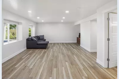 4642 W Birkdale Dr S, Herriman, UT 84096 - Photo 46