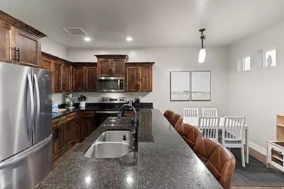 263 N 840 E, Hyrum, UT 84319 - Photo 8