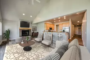 5135 Cove Dr, Park City, UT 84098 - Photo 2