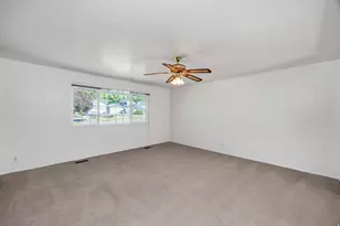 66 S 100 E, Hyrum, UT 84319 - Photo 14