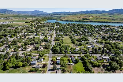 66 S 100 E, Hyrum, UT 84319 - Photo 32