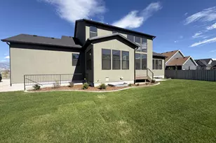 847 S Ensign Dr, Saratoga Springs, UT 84045 - Photo 2