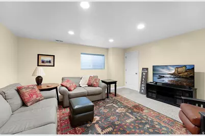 3294 E Bengal Blvd, Cottonwood Heights, UT 84121 - Photo 16