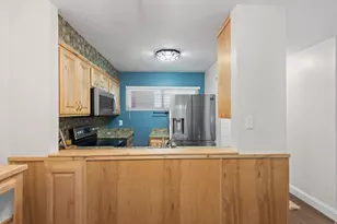 931 E Creekhill Ln S, Midvale, UT 84047 - Photo 10
